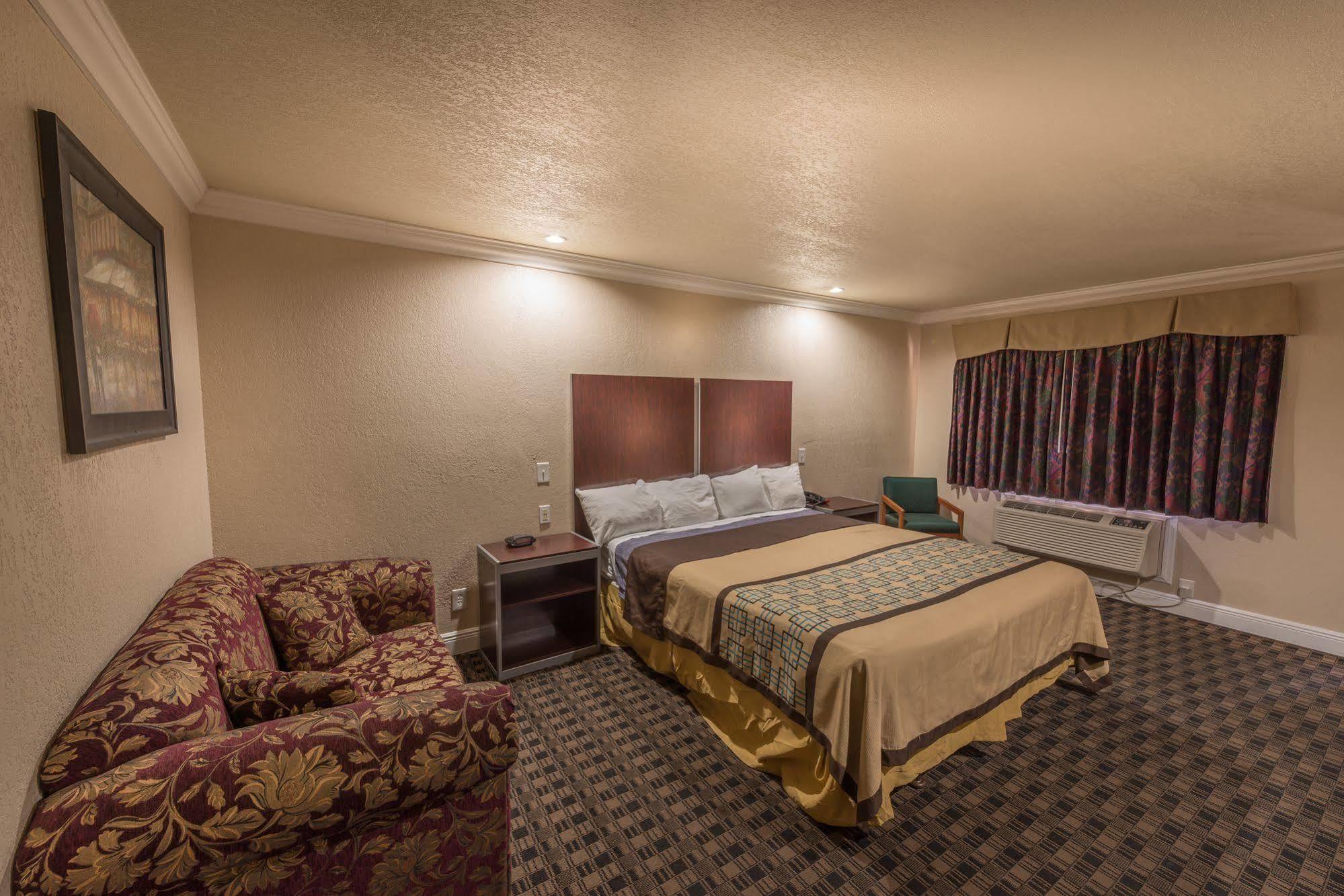 Reedley Edge Water Inn المظهر الخارجي الصورة